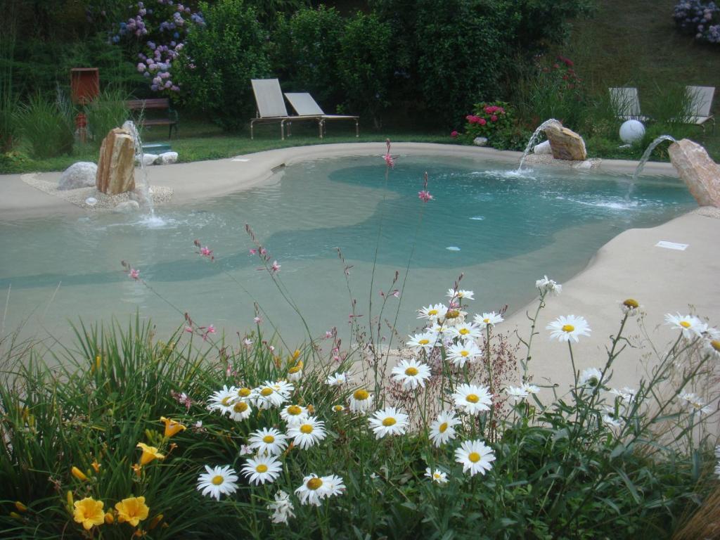 Hotel Villa Delle Ortensie Sant'Omobono Terme Exterior photo